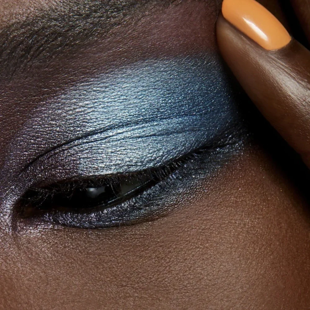 🌙♣️Mac Tilt Frost Eyeshadow